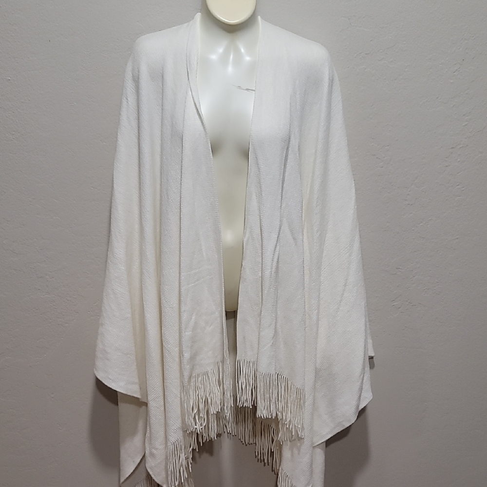 Elegant White Fringe Shawl